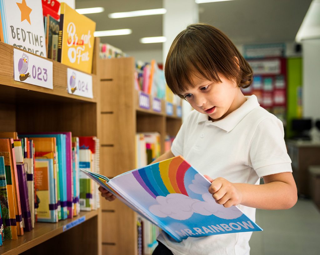 child learning english as second language